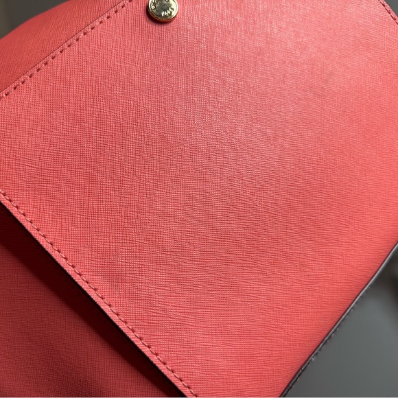 Michael Kors Coral Jet Set Tote Bag EUC - Picture 15 of 16